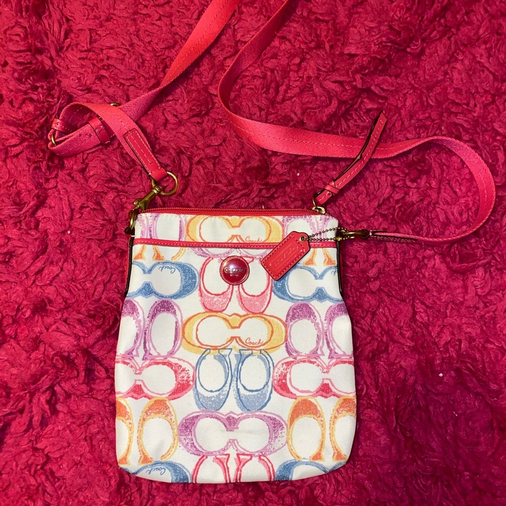 Cute multicolor Coach crossbody purse!!